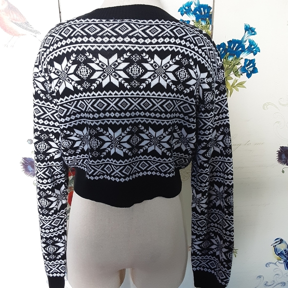 CROP SWEATER - Picture 4 of 5